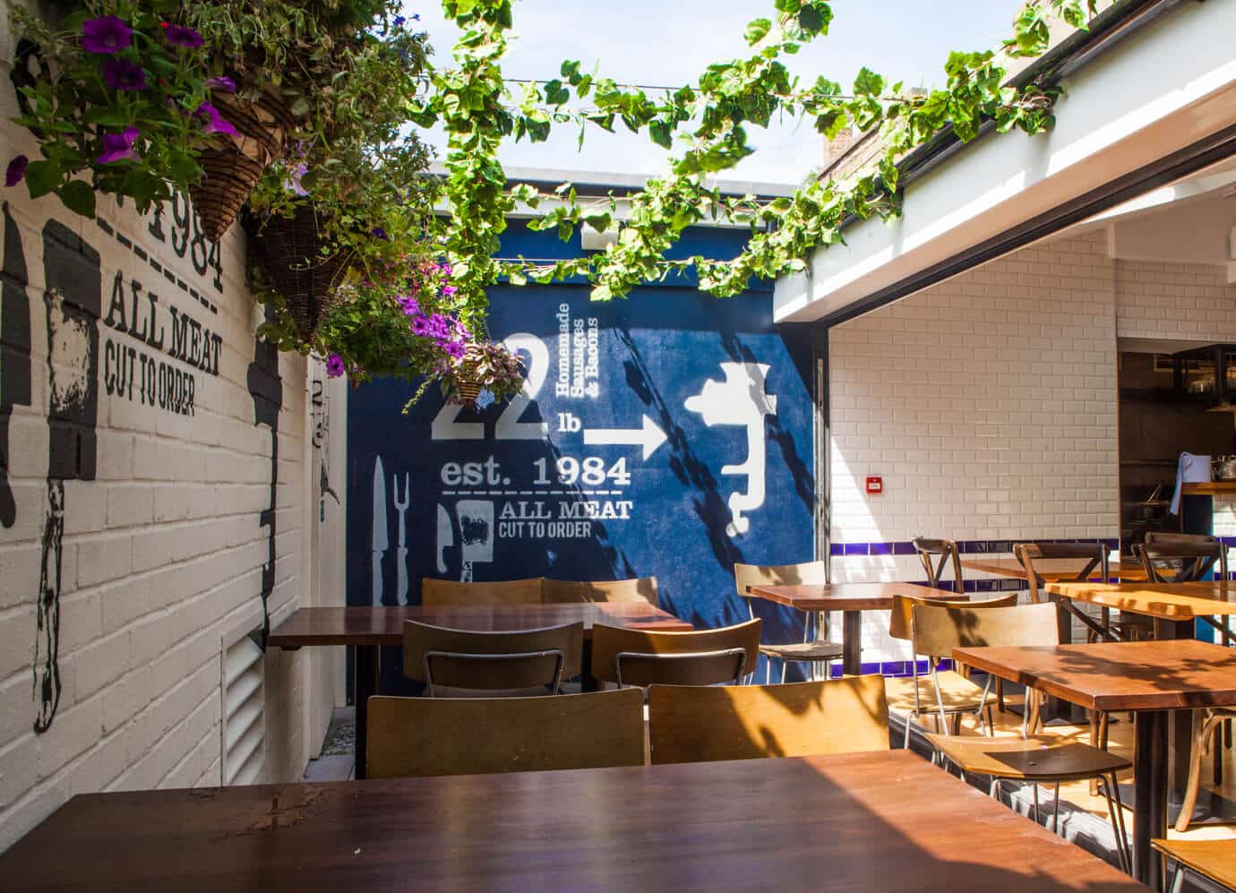 Ribs & Burgers Outside Dining Area