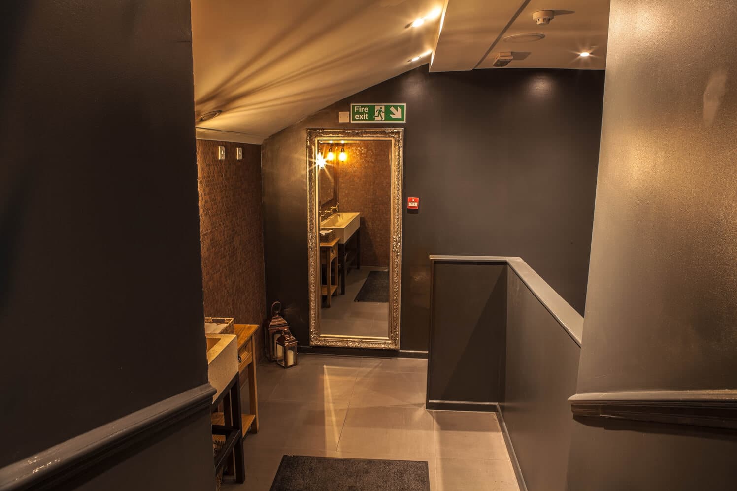 Ribs & Burgers Staircase